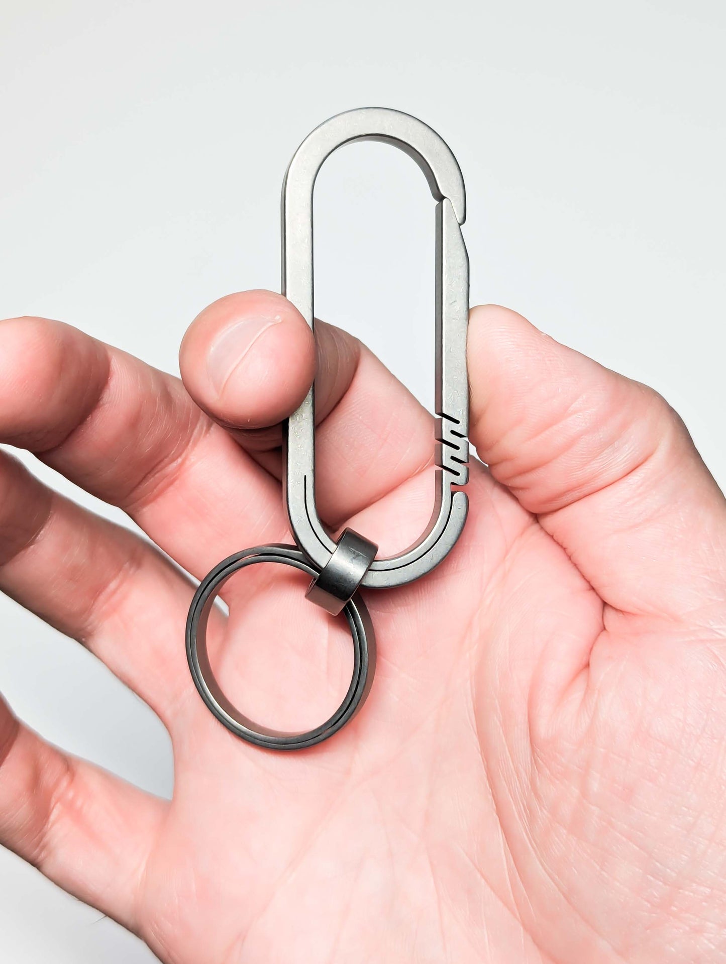 LOOP | Titanium All Purpose Carabiner Keychain